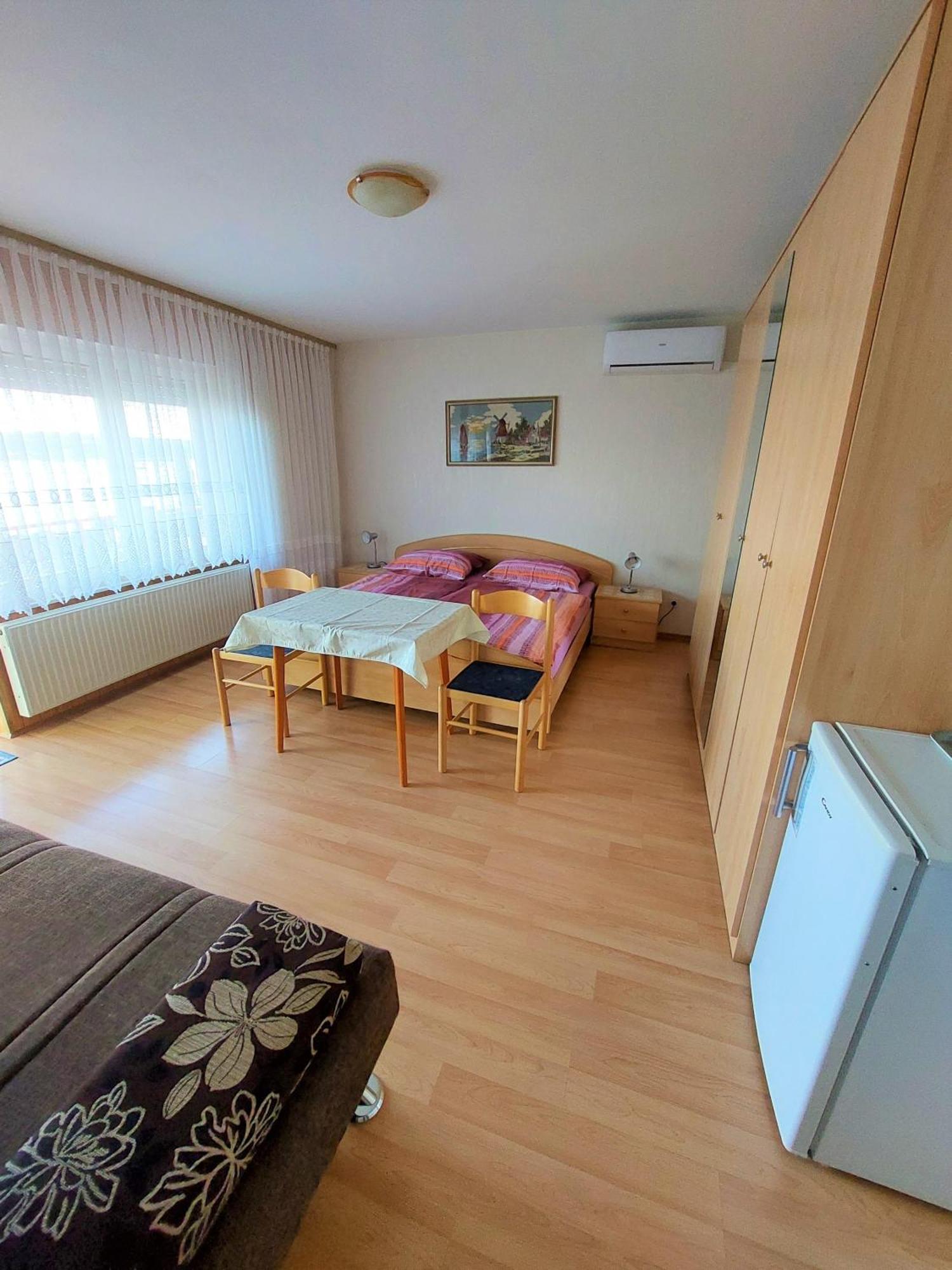 Hotel Sobe Crikvenica 29926 - Mileva Habitación foto